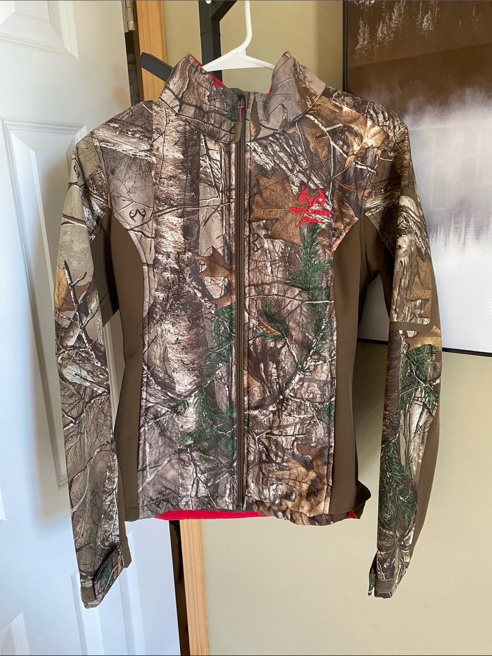 Realtree Women's Camo Soft Shell Jacket
